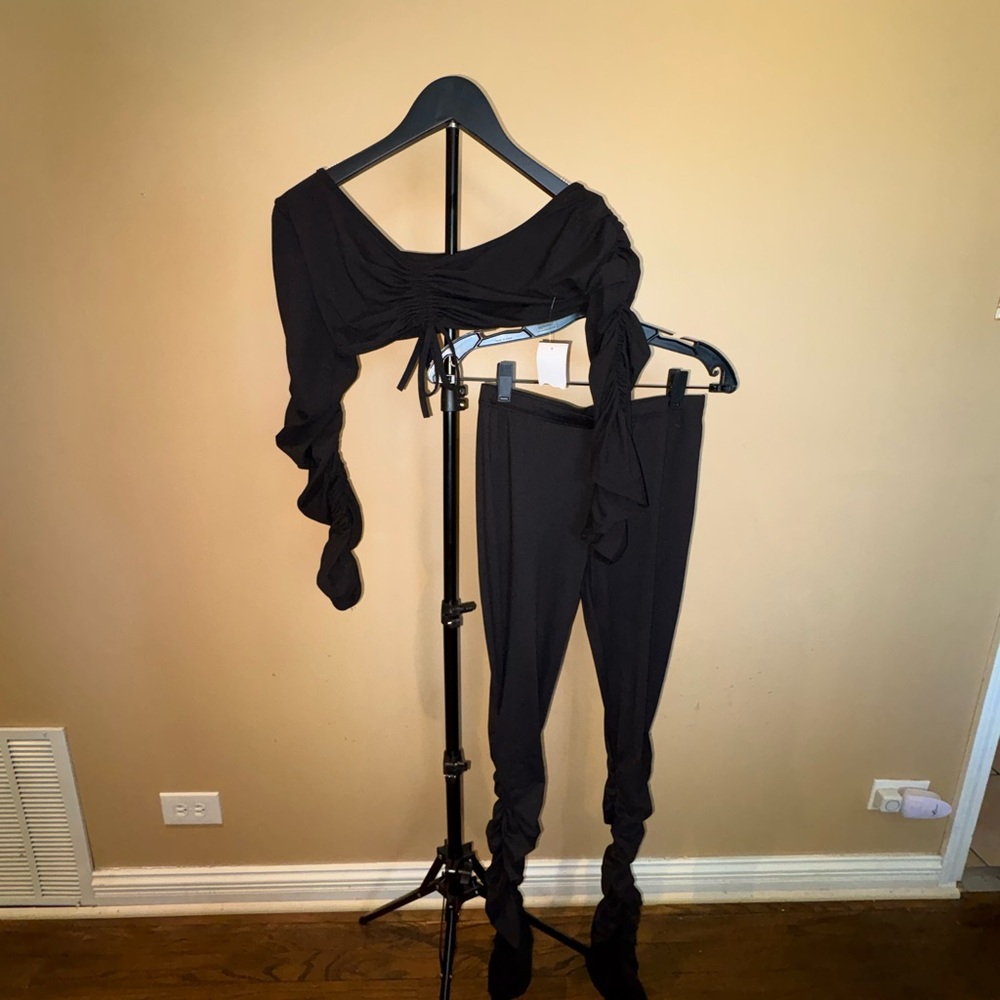 Jasmine Black Ruched Crop Top & High-Waist Leggings Set